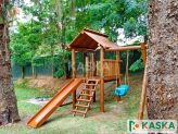 playground casa do tarzan simples com escorregador