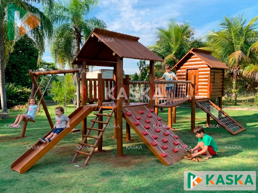 Playground Infantil | Parquinho de Madeira e Brinquedos para